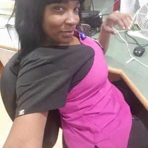 Meet your Posher, Mia